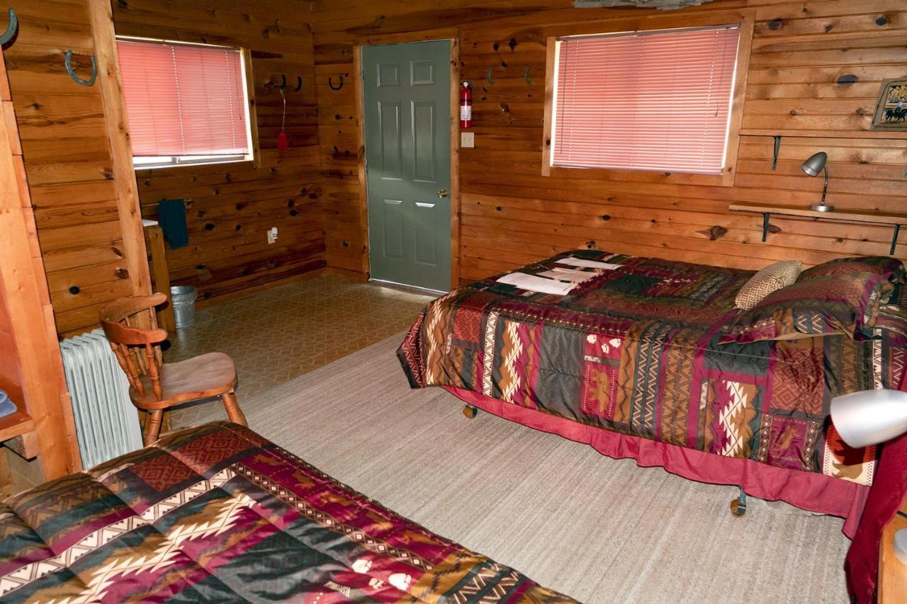 Lake Guest Ranch Villa Devils Tower Екстериор снимка